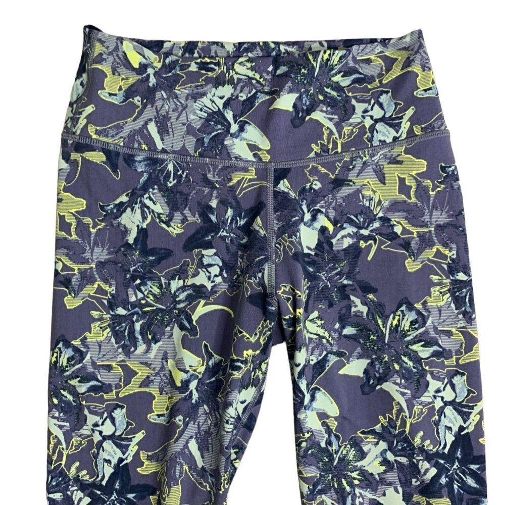 Fabletics Full Length Athletic Leggings M Blue Floral High Rise Waistband Pocket